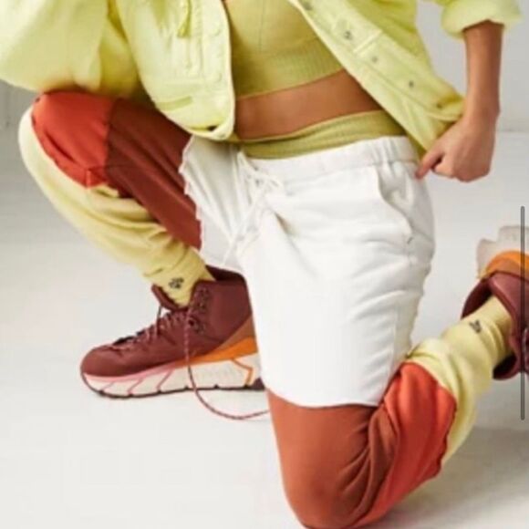 Free People Movement All Or Nothing Rust Yellow Sweatpants Joggers Size S - Picture 4 of 8